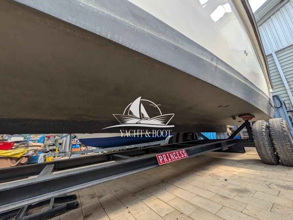 Motorboot Princess 32