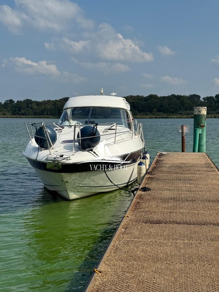 Motorboot Bavaria Yachtbau GmbH 32 HT
