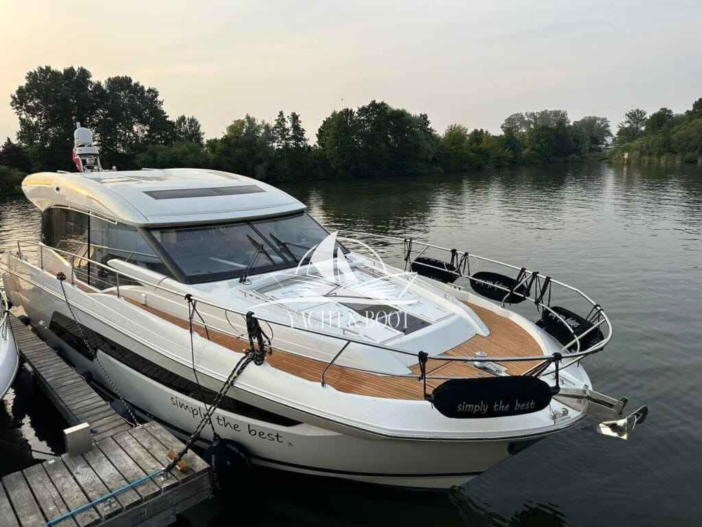 Motorboot Prestige Yachts 520 S
