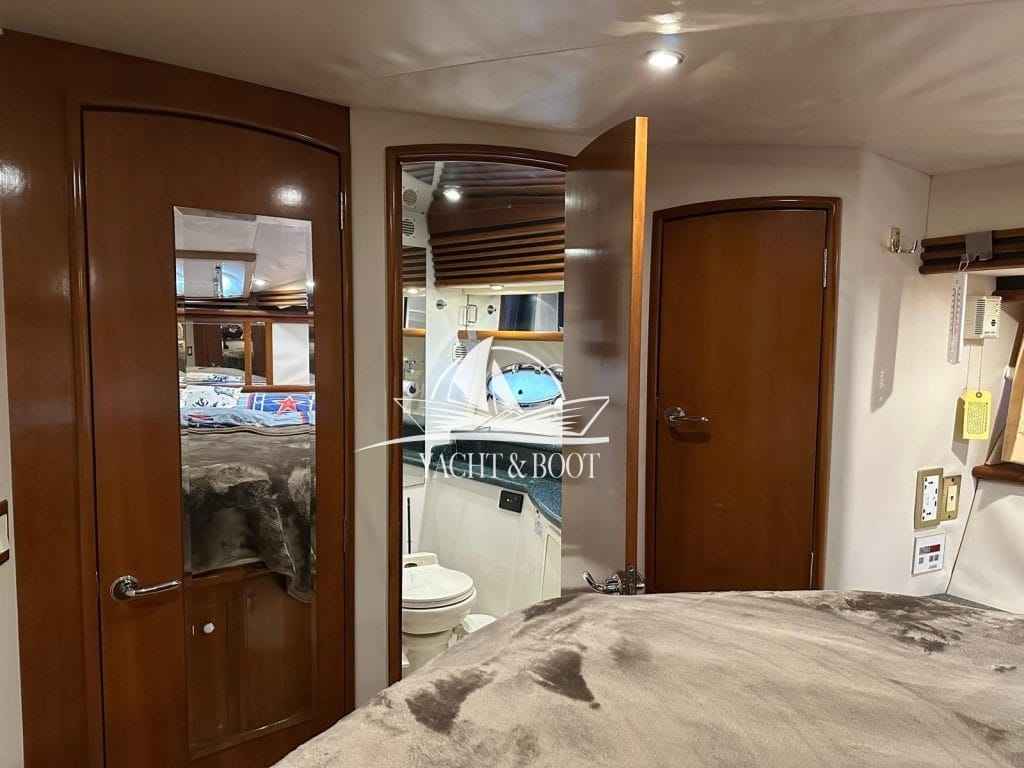 Motorboot Carver 450 Voyager Pilothouse