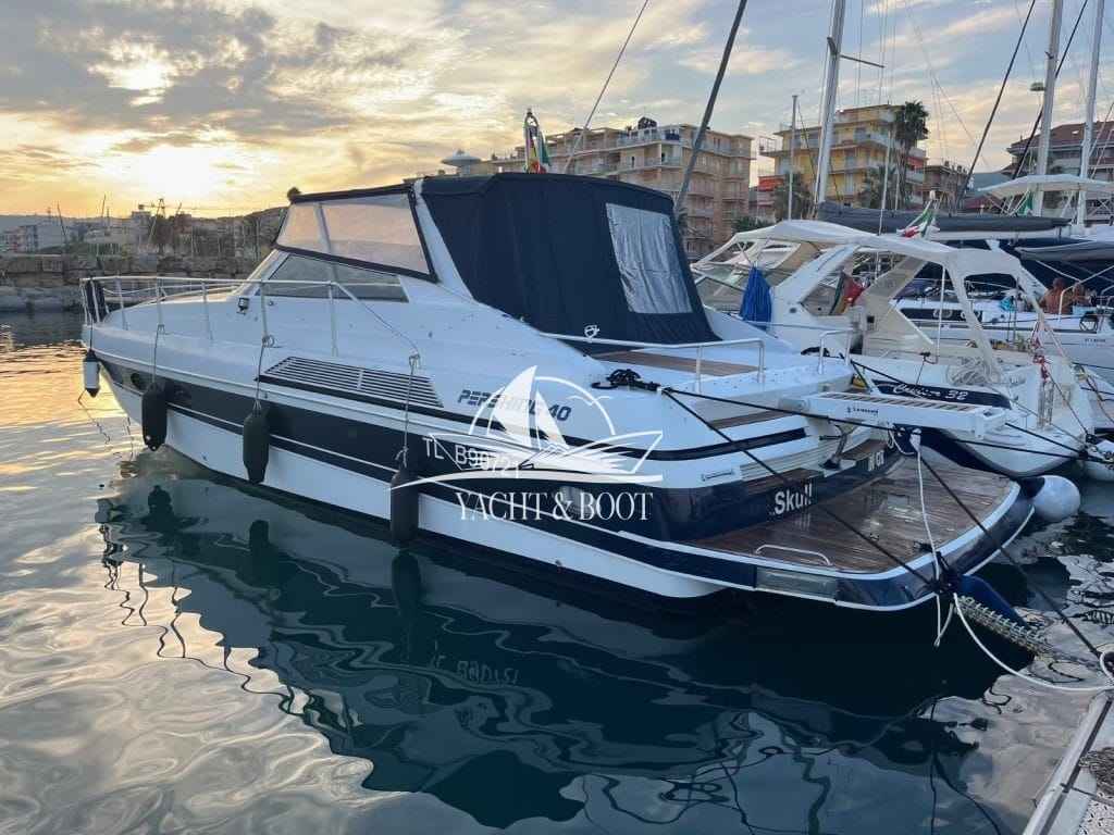 Motorboot Ferretti Group Pershing 40
