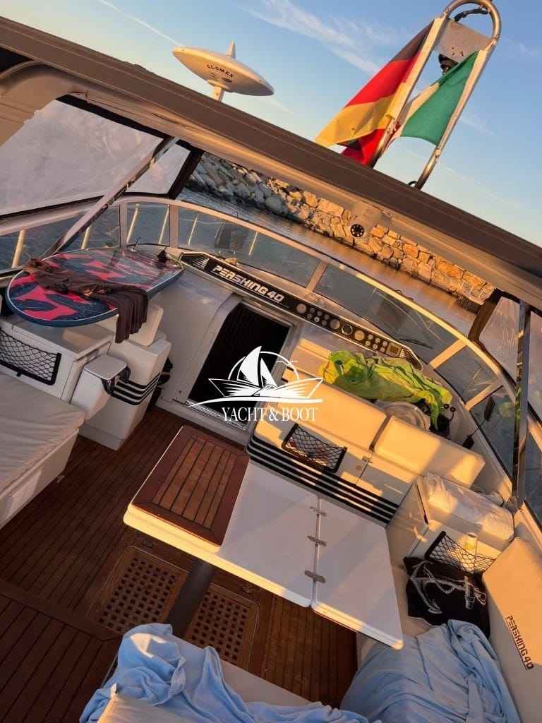Motorboot Ferretti Group Pershing 40