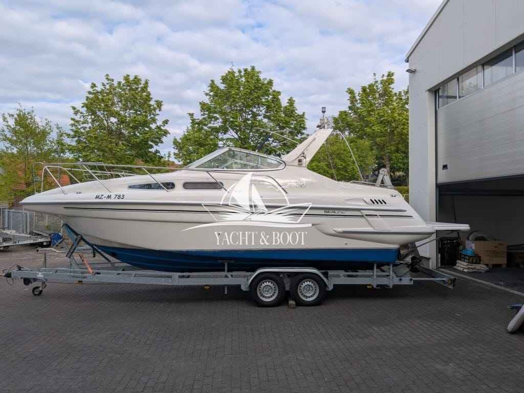 Motorboot Sealine S 270