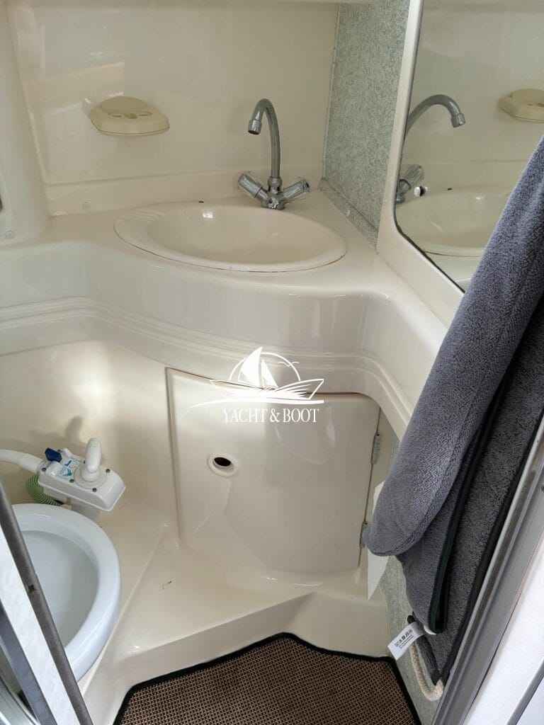Motorboot Sealine S 270