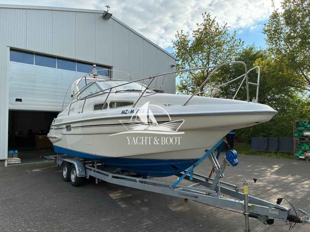 Motorboot Sealine S 270
