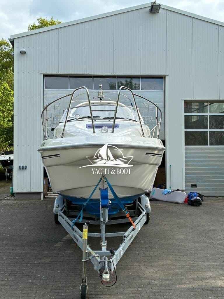 Motorboot Sealine S 270