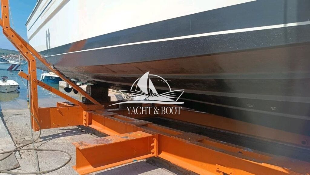 Motorboot Princess 415 Fly