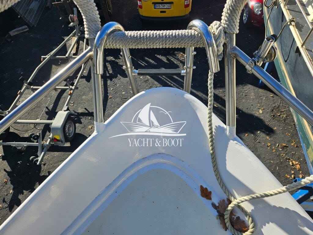 Motorboot Maxum Rubor 1100