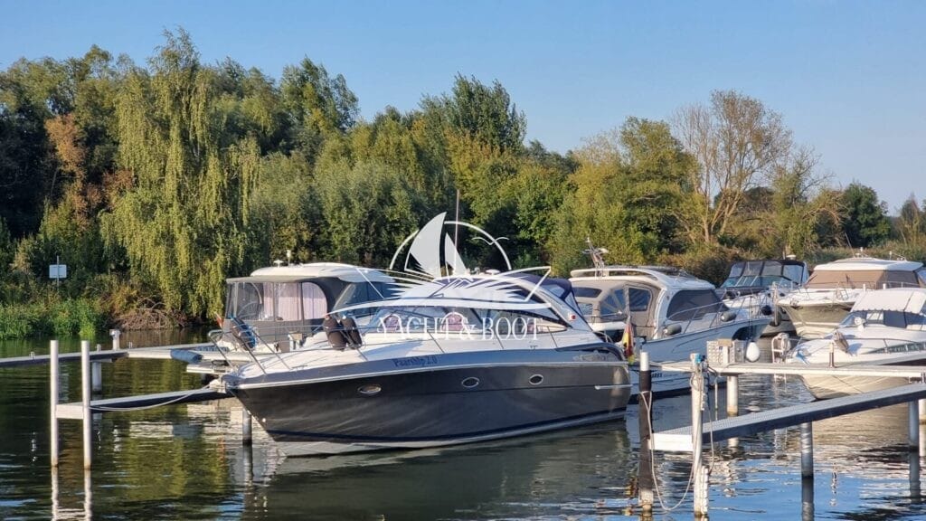 Motorboot Bavaria 33 Sport