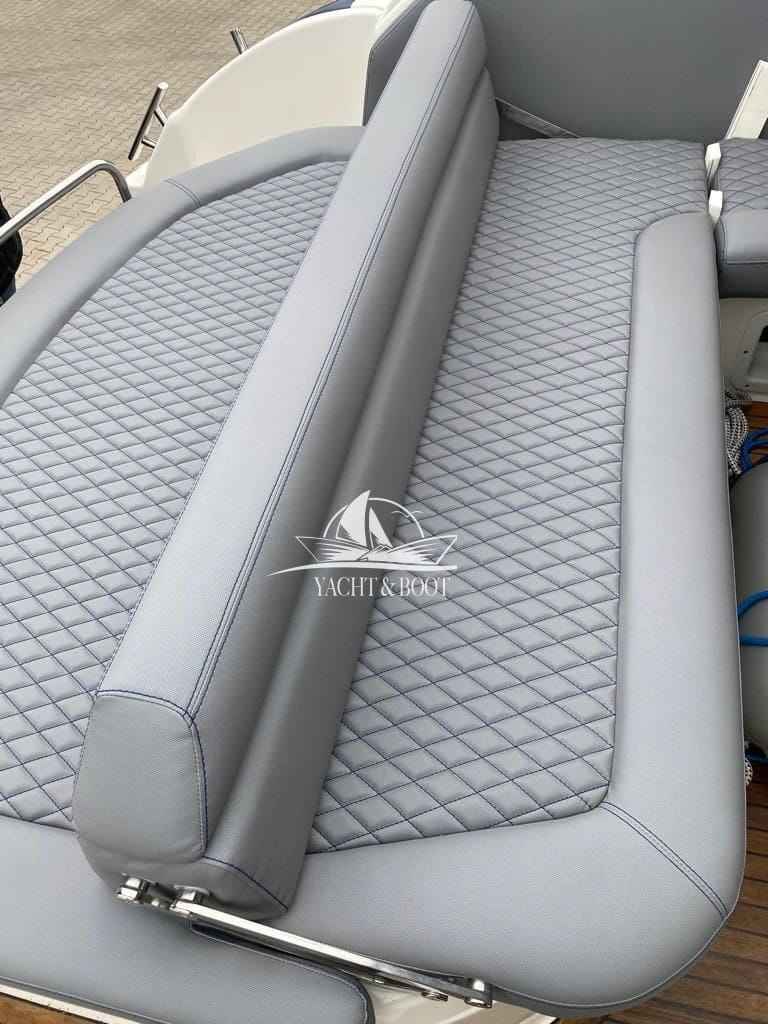 Motorboot Bavaria 33 Sport