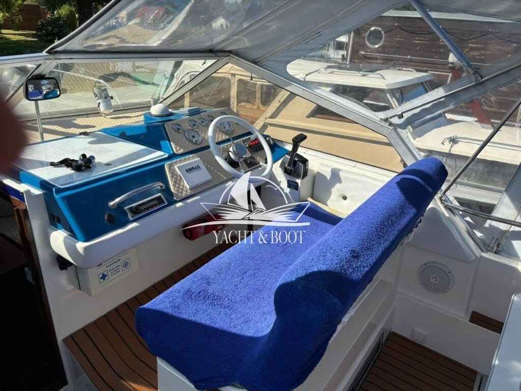 Motorboot Fairline Carrera 24