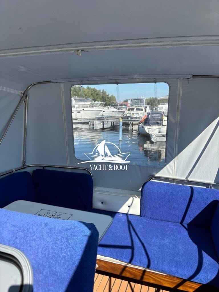 Motorboot Fairline Carrera 24