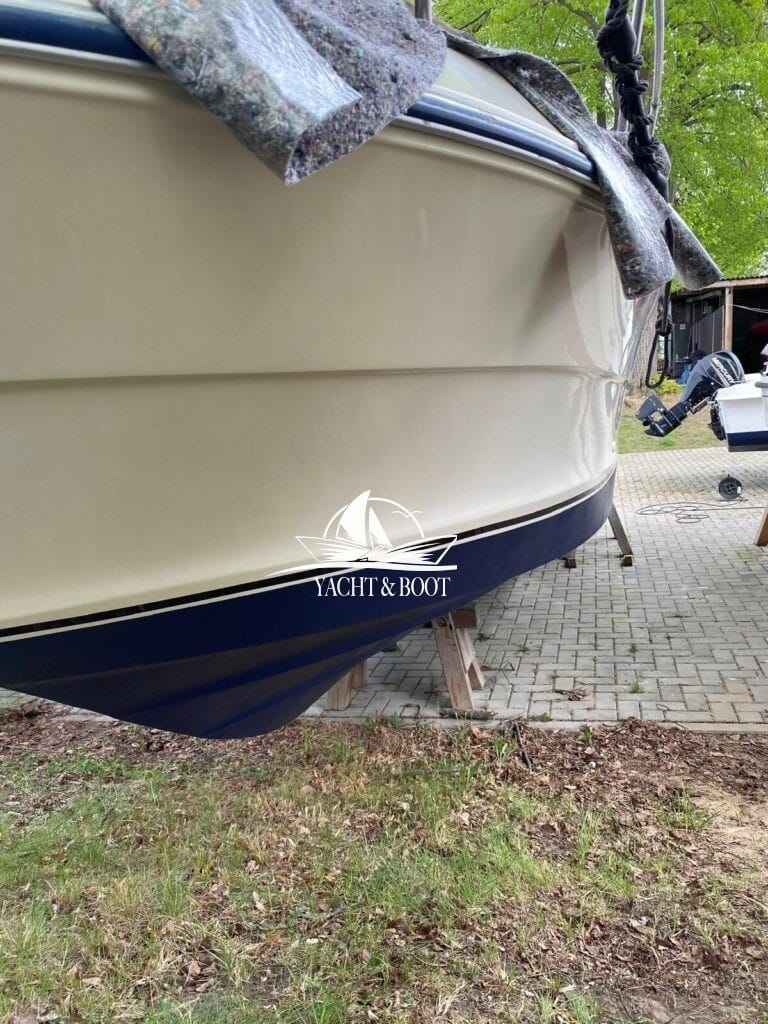 Motorboot Sea Ray 250 DA