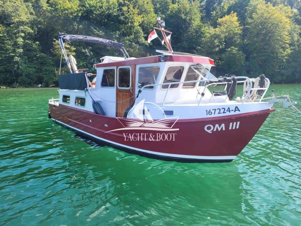 Motorboot holländischer Werftbau Crowntrawler 830