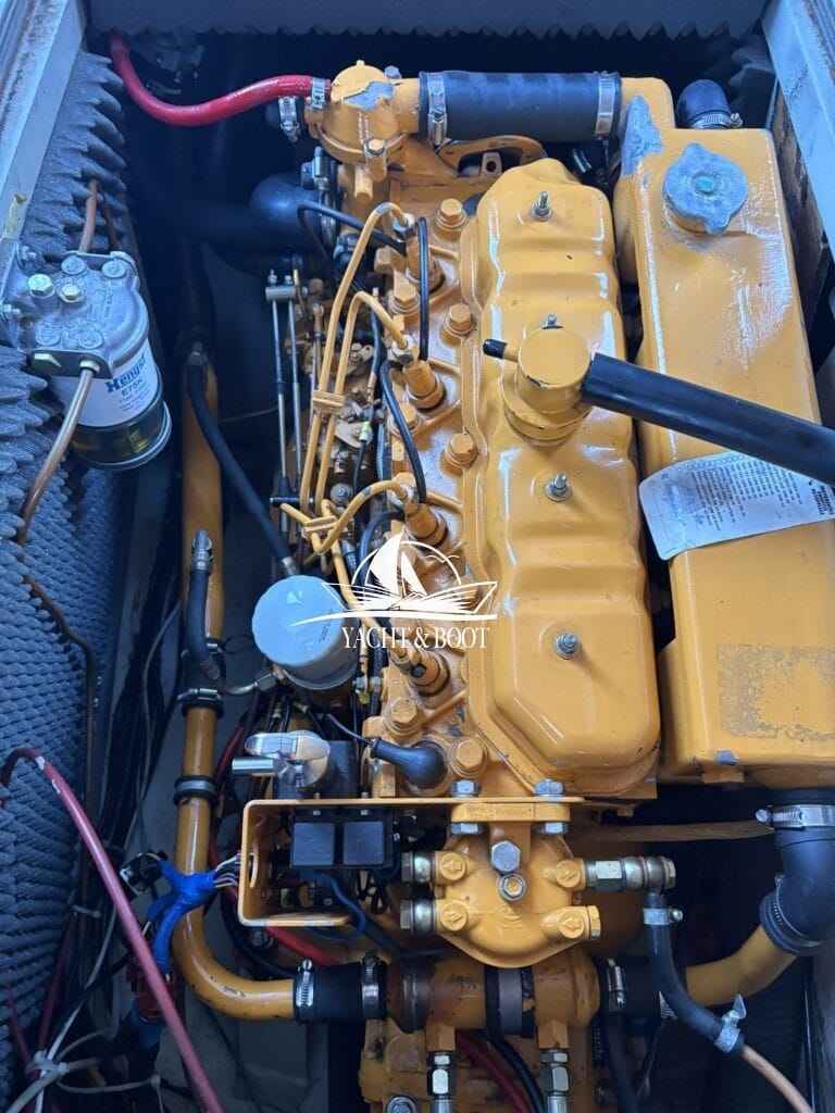 Motorboot holländischer Werftbau Crowntrawler 830