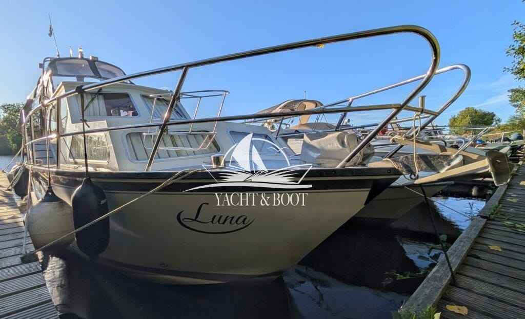 Motorboot Succes 880 Ultra