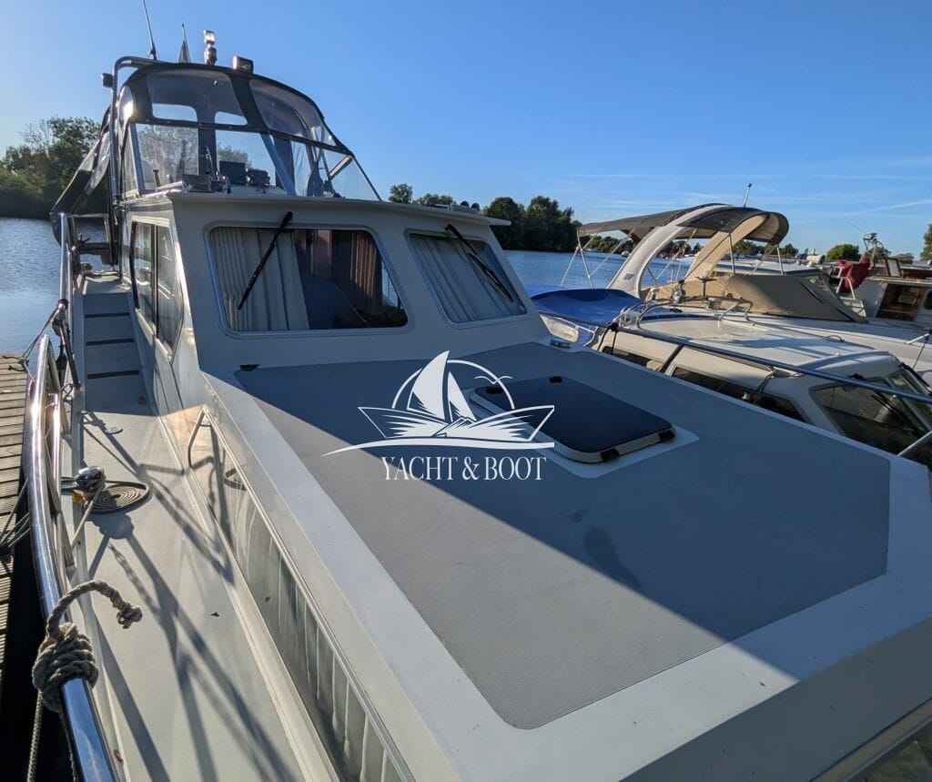 Motorboot Succes 880 Ultra