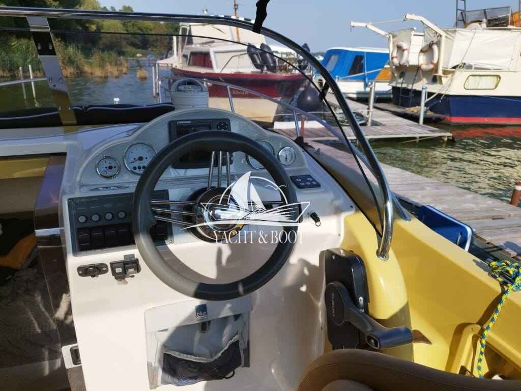 Motorboot Atlantic Marine Suncruiser 650