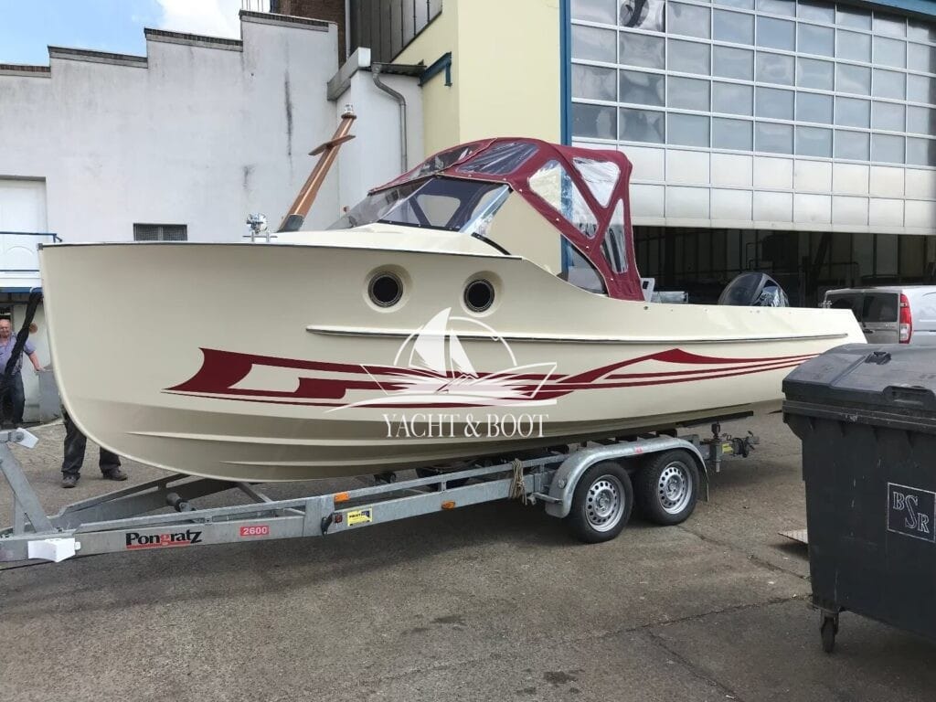 Motorboot Oud Huijzer 700 Cabine