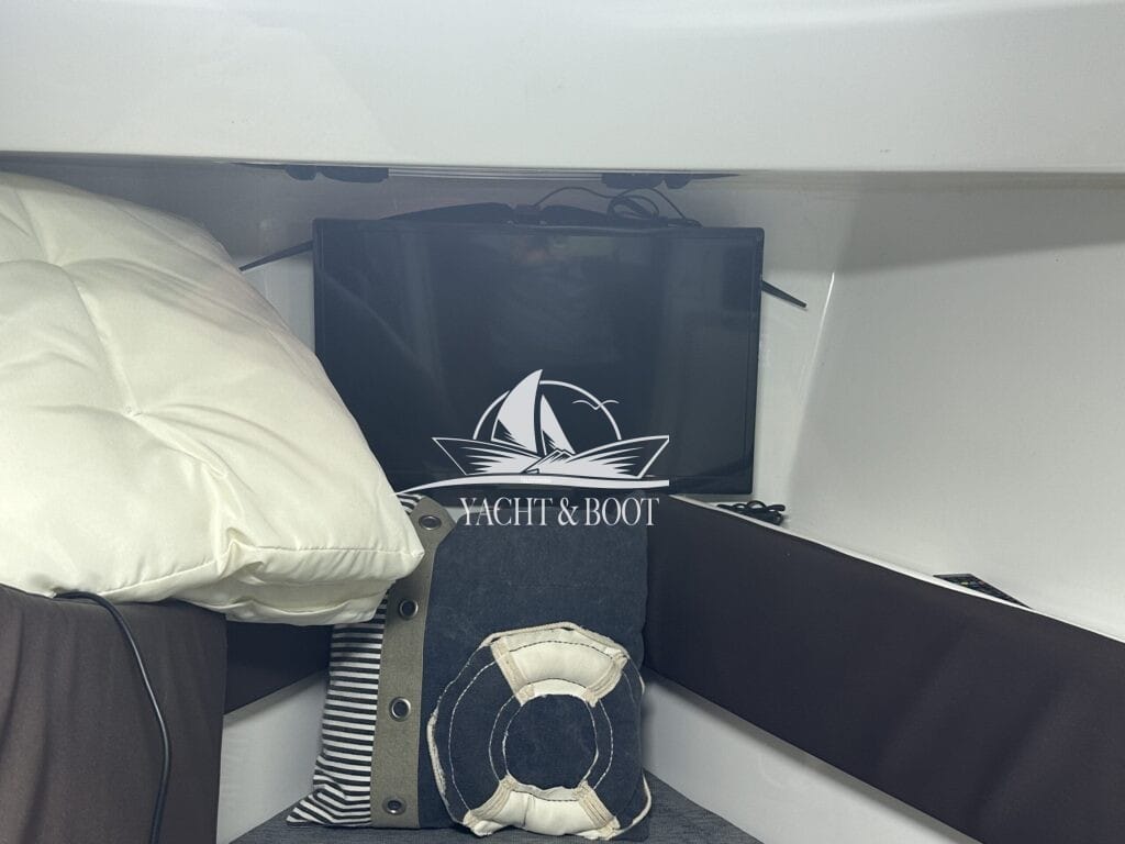 Motorboot Oud Huijzer 700 Cabine
