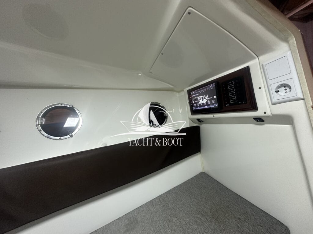 Motorboot Oud Huijzer 700 Cabine