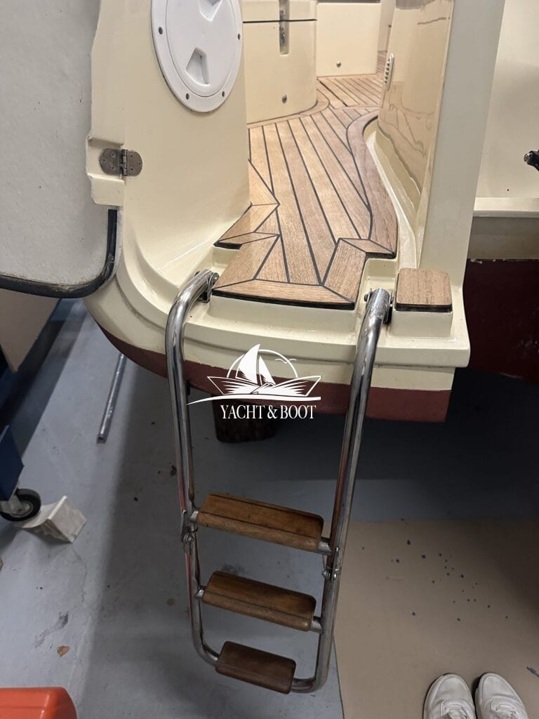 Motorboot Oud Huijzer 700 Cabine