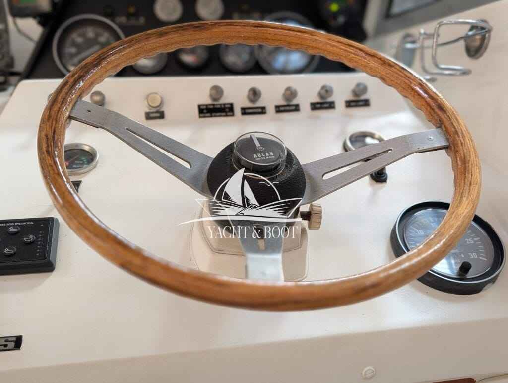Motorboot Fjord 30 Cabin