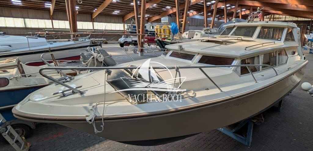 Motorboot Fjord 30 Cabin