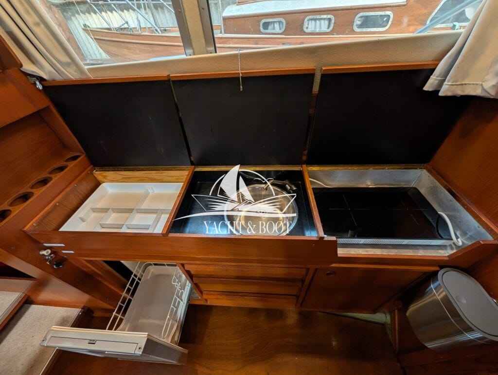 Motorboot Fjord 30 Cabin