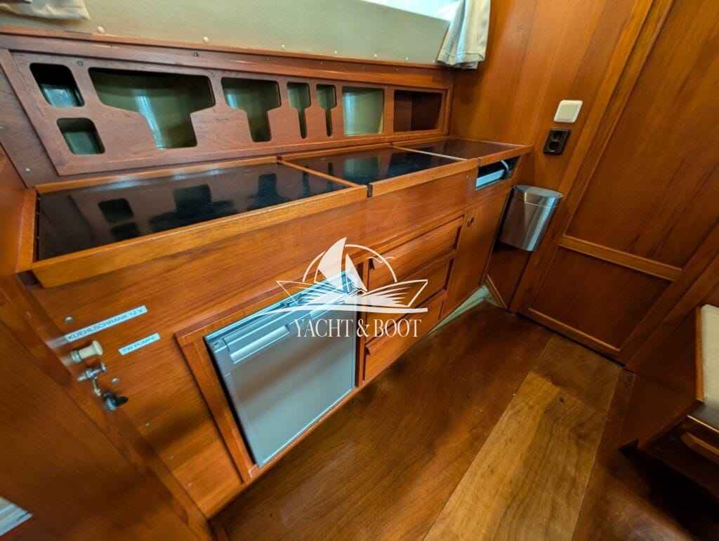 Motorboot Fjord 30 Cabin