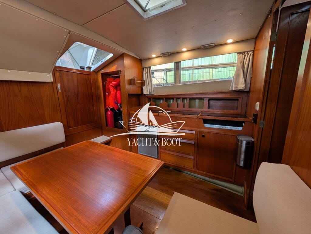 Motorboot Fjord 30 Cabin