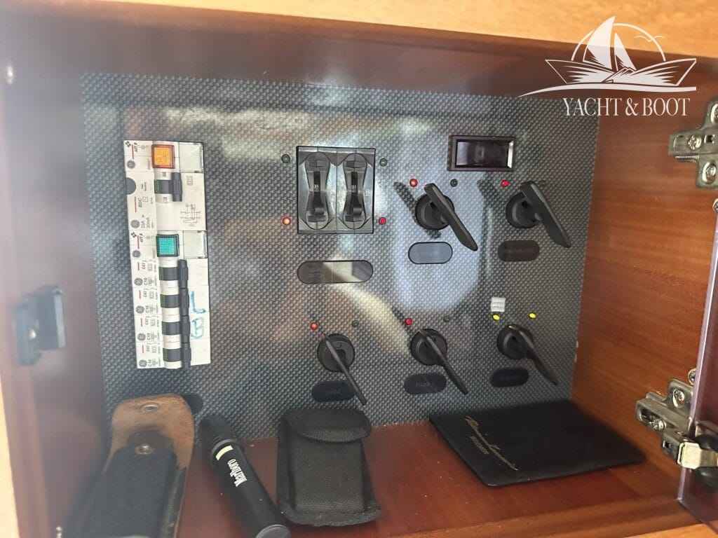 Motorboot Galeon 380 Fly