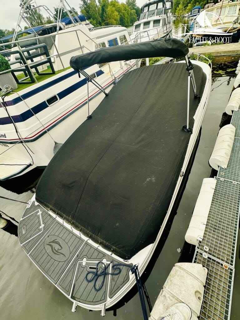 Motorboot Rinker 246 Captiva