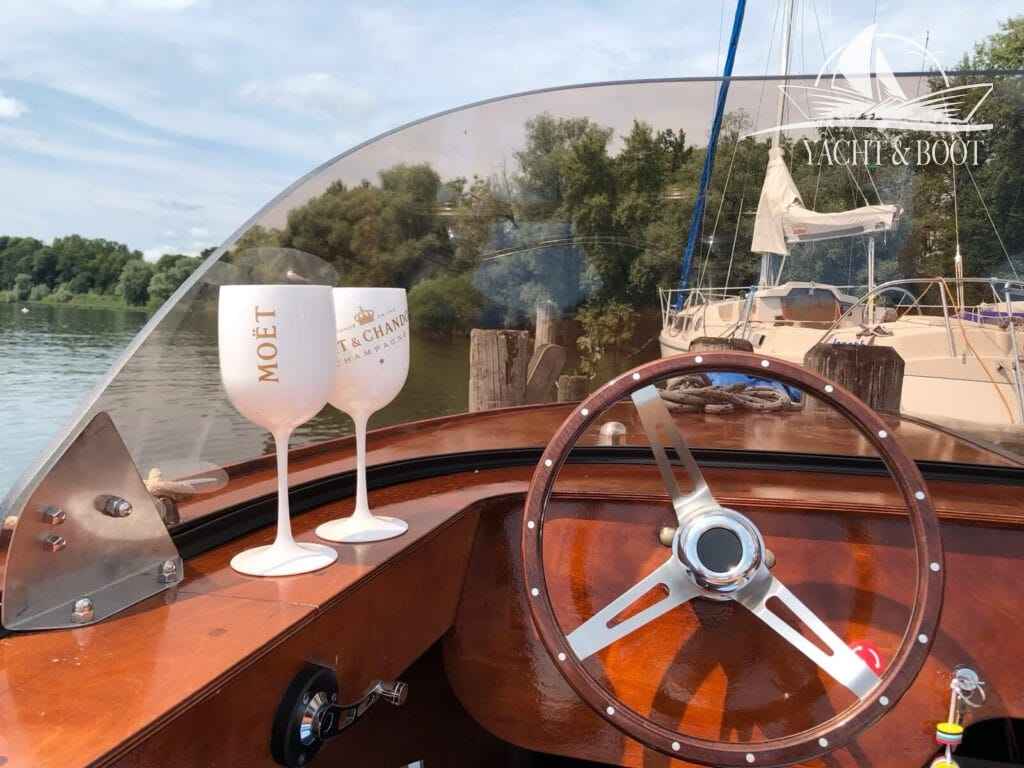 Motorboot Wiking Variant