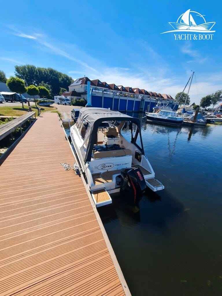 Motorboot Saver 750 Cabin
