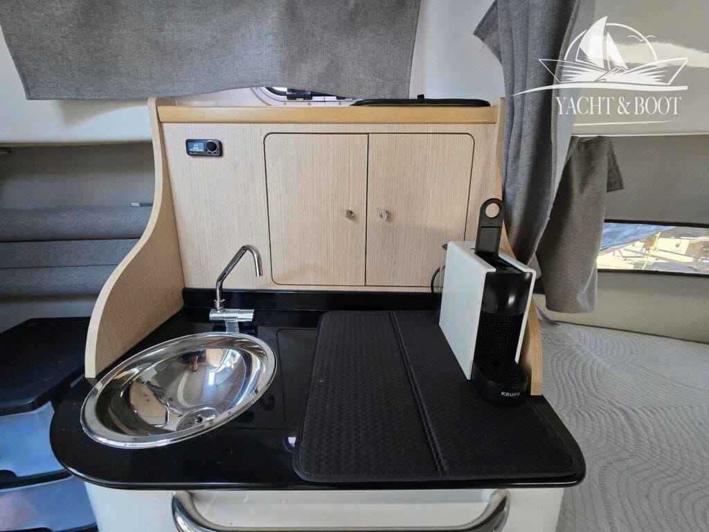 Motorboot Saver 750 Cabin
