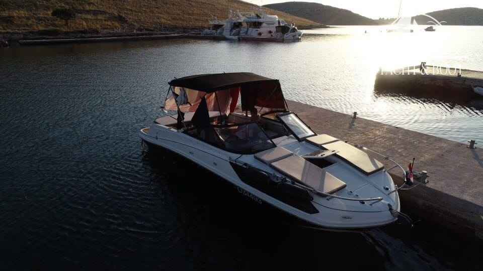 Motorboot Bayliner VR6 C