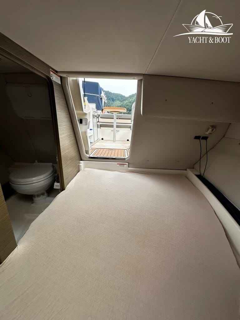 Motorboot Bayliner VR6 C