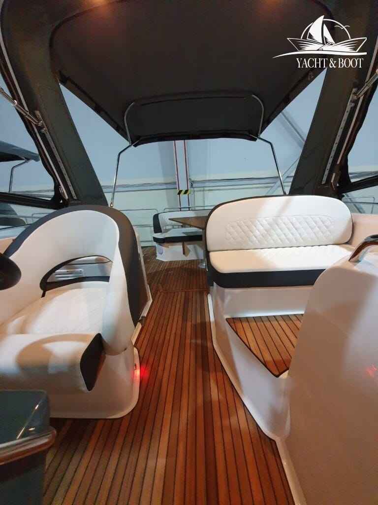 Motorboot Bavaria S 30 Open