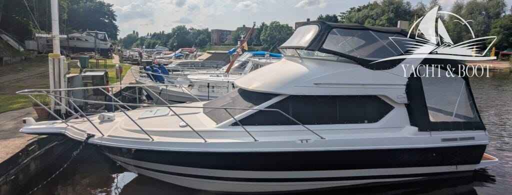 Motorboot Bayliner (US) Cierra 2858 Fly