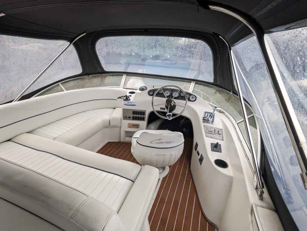 Motorboot Bayliner (US) Cierra 2858 Fly
