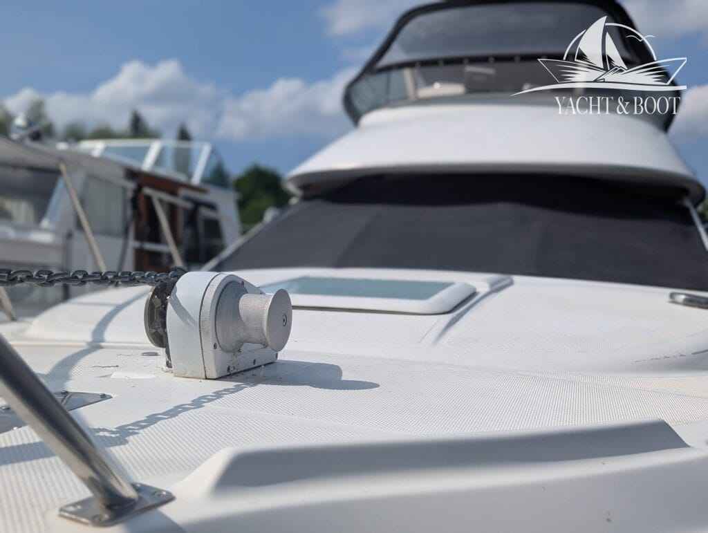 Motorboot Bayliner (US) Cierra 2858 Fly