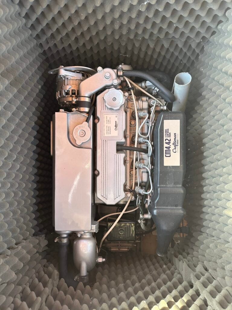 Motorboot Werftbau Backdecker 9.0