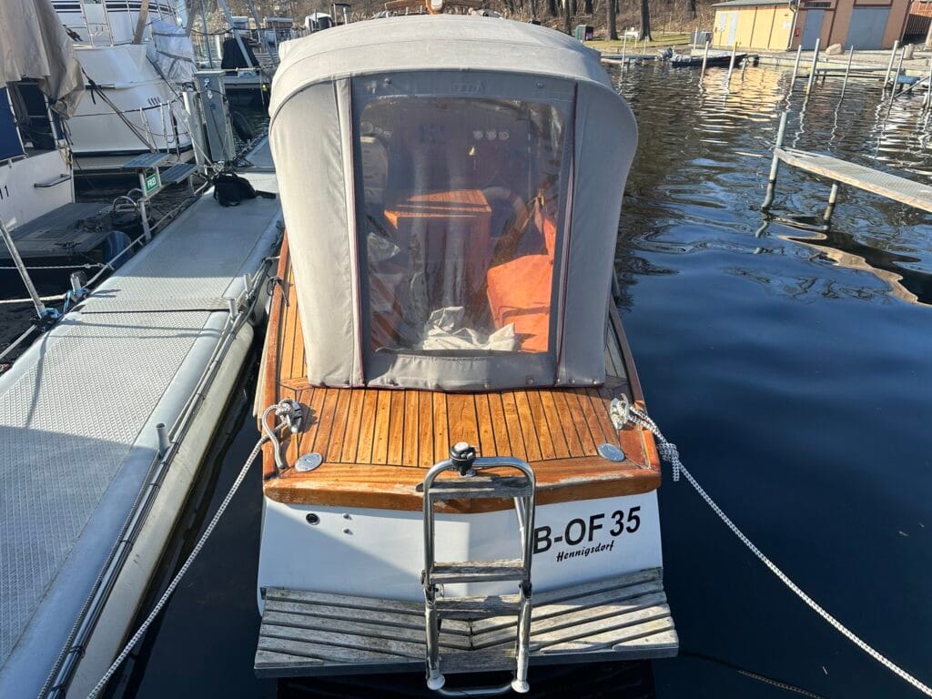 Motorboot Werftbau Backdecker 9.0