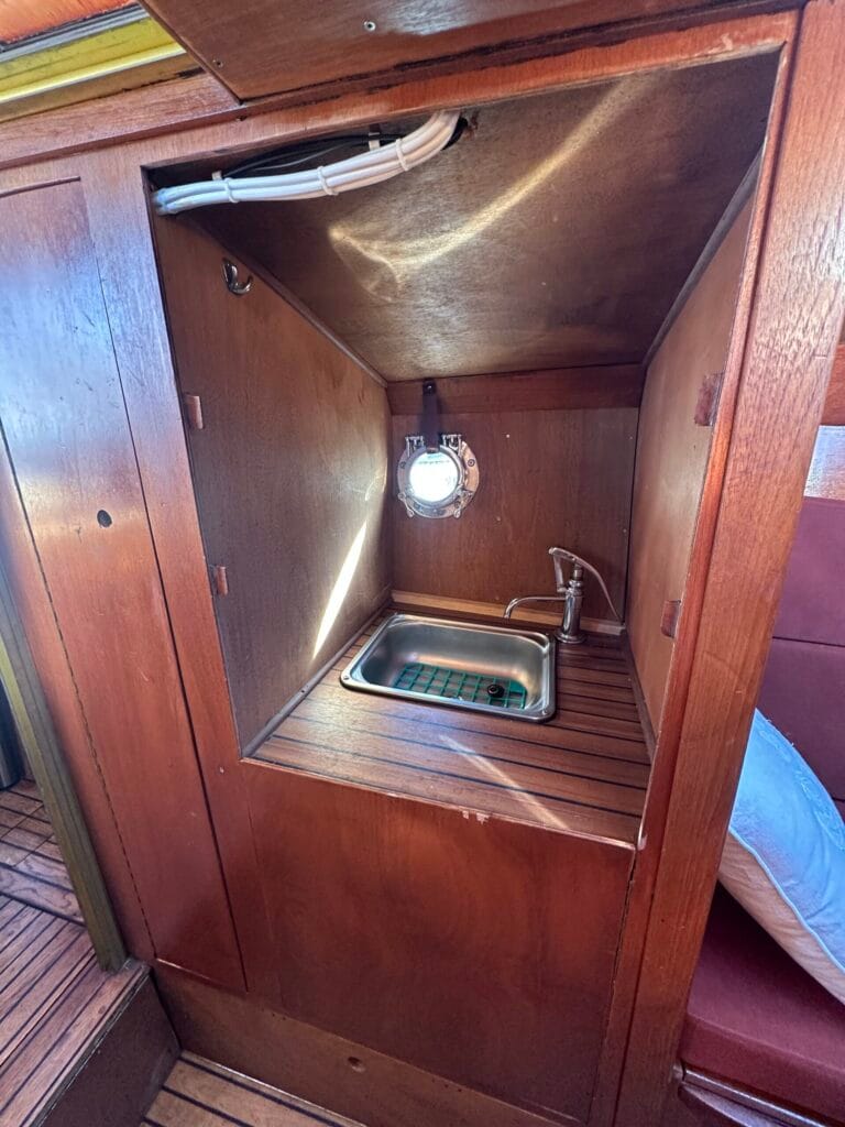 Motorboot Werftbau Backdecker 9.0