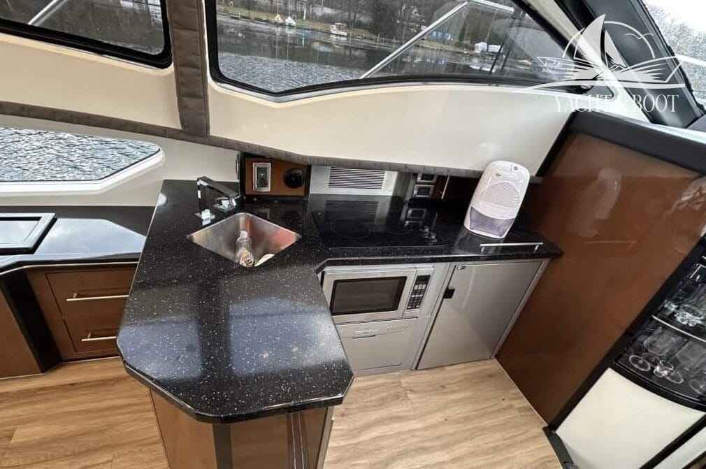 Motorboot Marquis 420 Sport Coupe