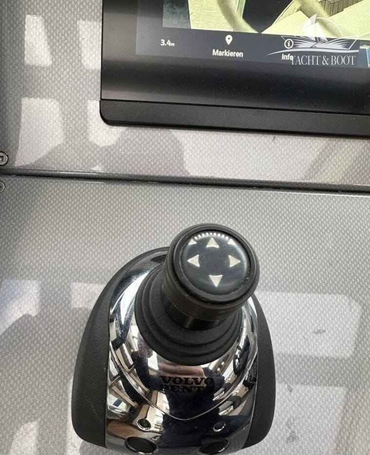 Motorboot Marquis 420 Sport Coupe