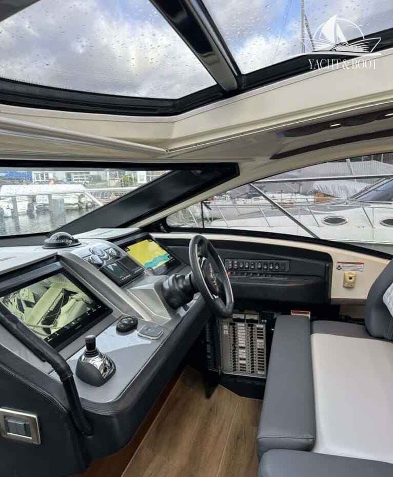 Motorboot Marquis 420 Sport Coupe