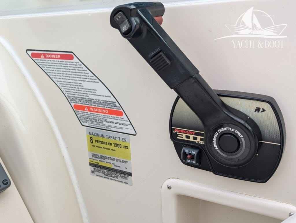Motorboot Sea Ray 240 DA Sundancer