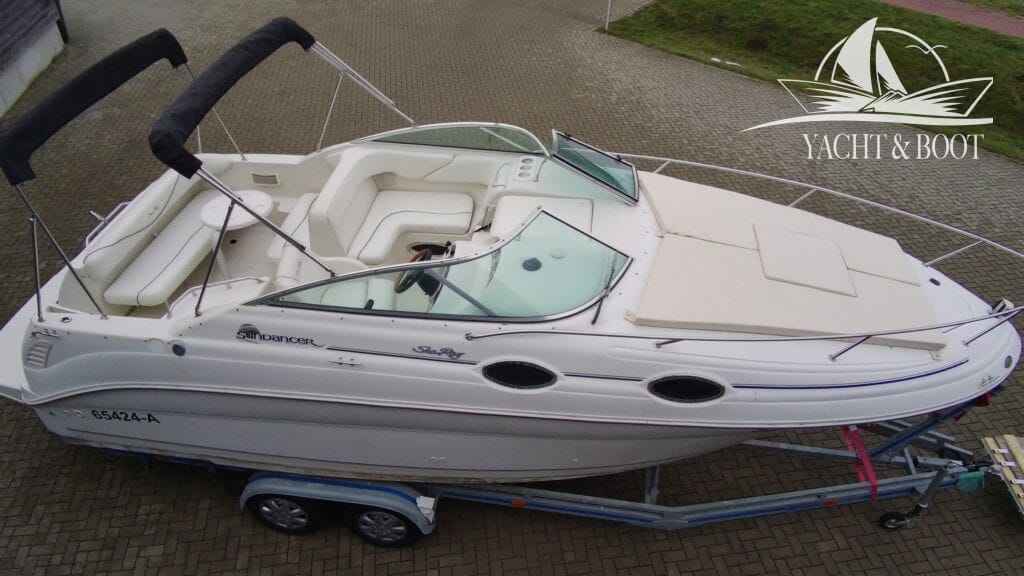 Motorboot Sea Ray 240 DA Sundancer